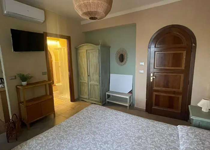 La Torretta Bed and Breakfast 3*